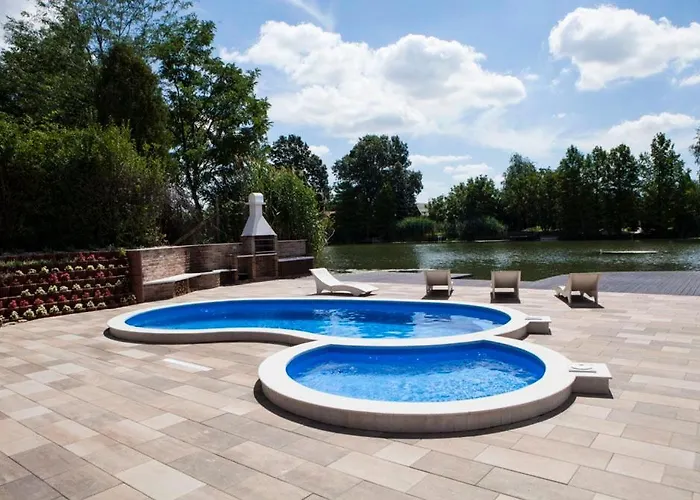 Misur Vendeghaz Villa
